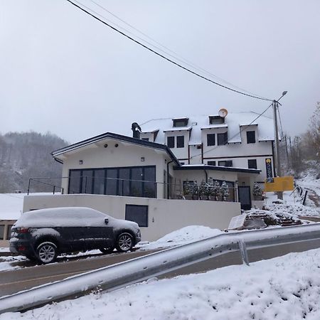 Apartmani Sunce Stara Planina Crni Vrh Exteriér fotografie